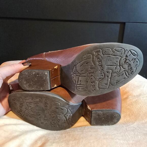 Korks by Kork-Ease brown chunky heel strap leather ankle boots booties size 9.5 - Picture 8 of 12